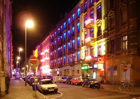 Bahnhofsviertel bei Nacht